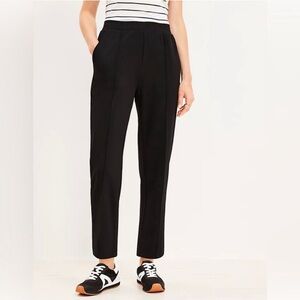 LOFT NWT Small Tall Pintucked Fluid Taper Pant - Black